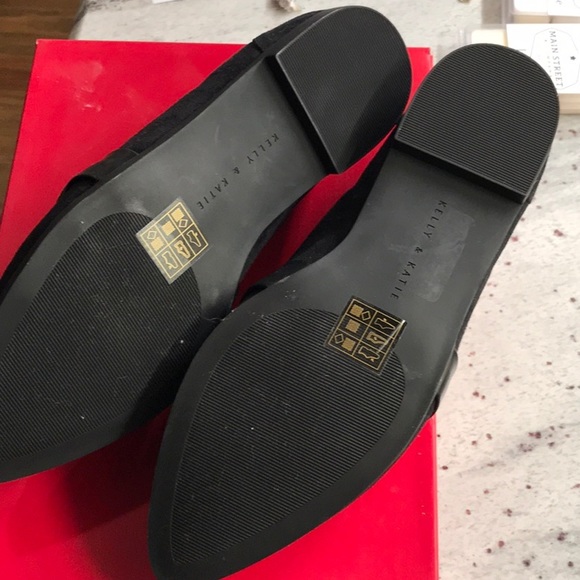 Kelly & Katie Suede Flats 8 - Picture 4 of 4